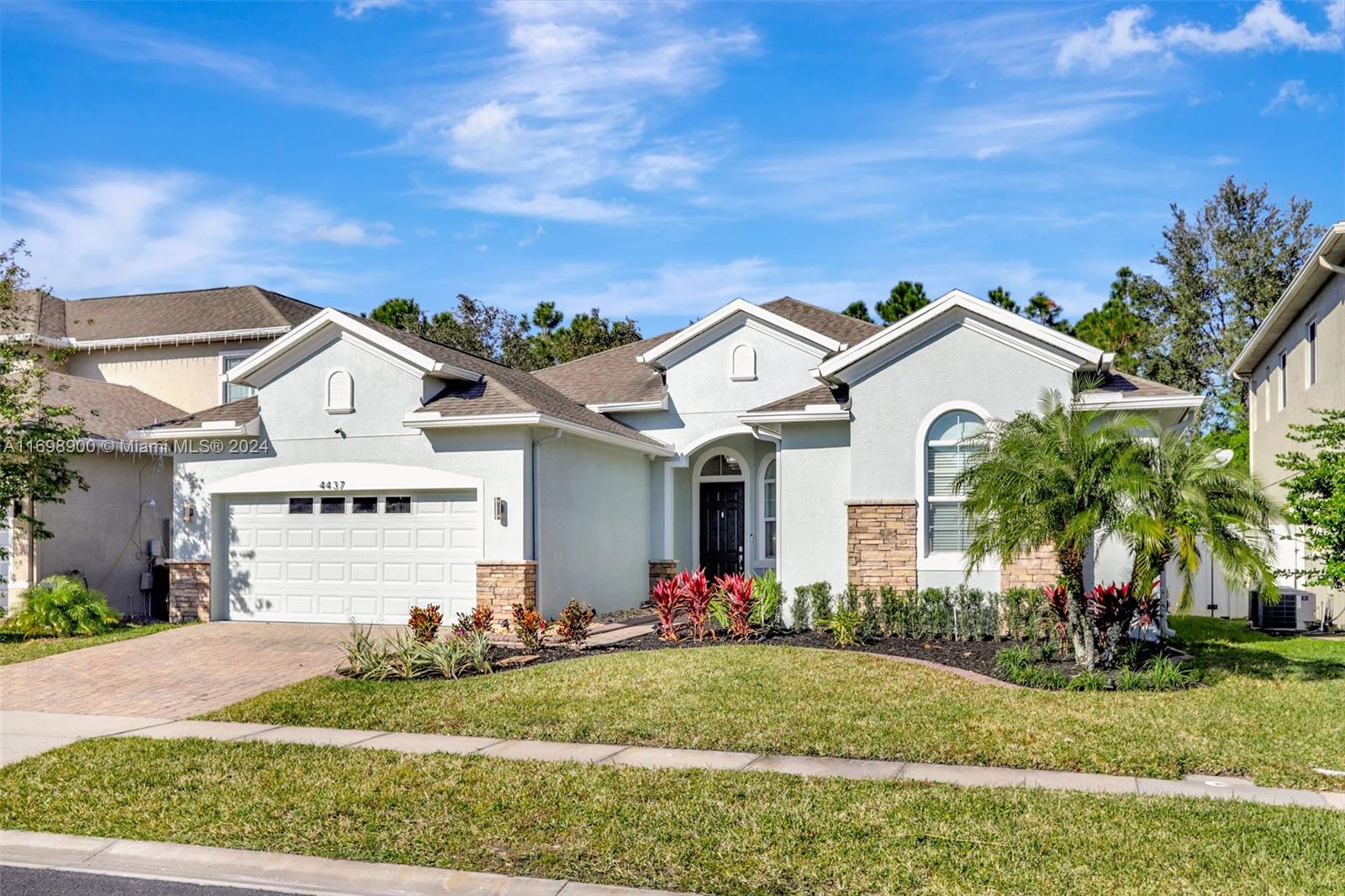 4437 Azure Isle Way Kissimmee FL 34744