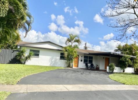 1390 NW 55th Avenue Lauderhill FL 33313