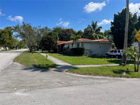 1101 Oakwood Drive Miami Springs FL 33166