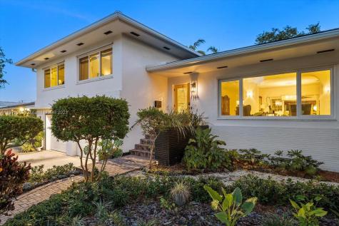 1384 NE 104th Street Miami Shores FL 33138