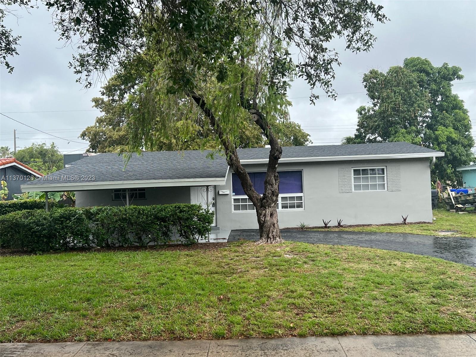 6541 Thomas Street Hollywood FL 33024