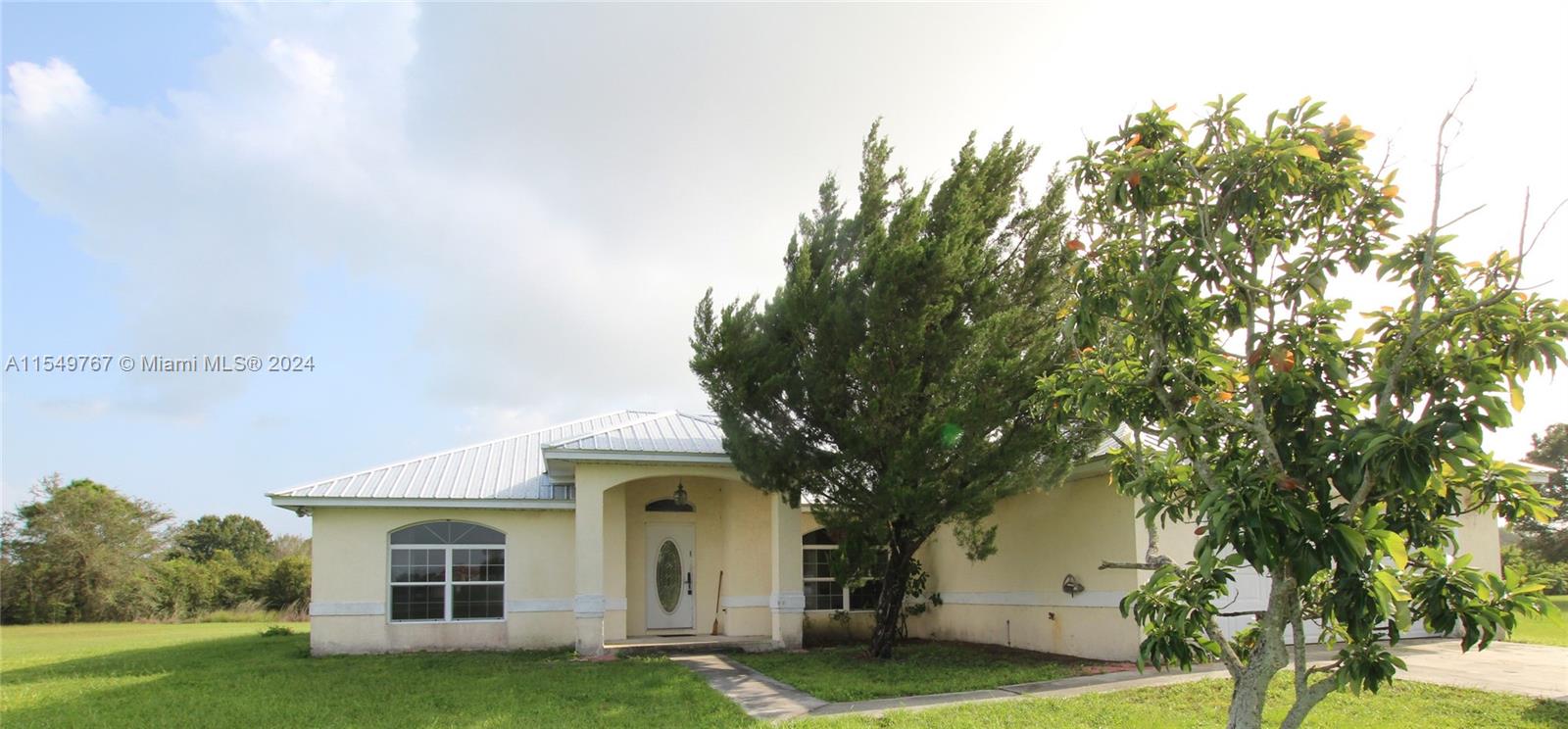 5380 NE 56th Parkway Okeechobee FL 34972