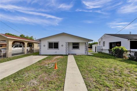 4021 SW 25th Street West Park FL 33023