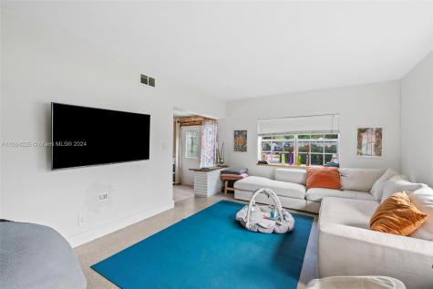 901 NE 16th Place Fort Lauderdale FL 33305