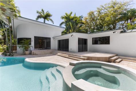 85 NW 86th Street El Portal FL 33150