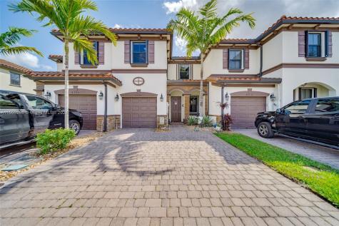 6526 S Anise Court Davie FL 33314