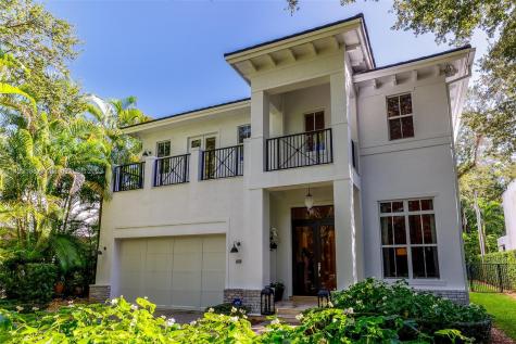 7221 SW 47th Court Miami FL 33143