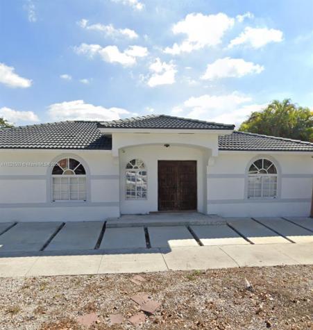 3196 W 79th Place Hialeah FL 33018