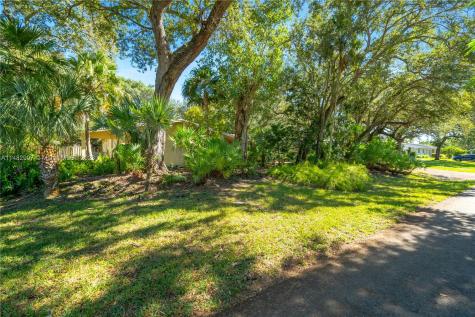 16531 SW 81st Avenue Palmetto Bay FL 33157