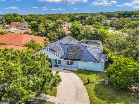 1061 NW 78th Avenue Plantation FL 33322