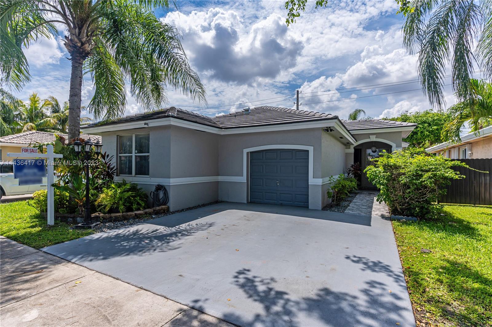 16070 SW 71st Terrace Miami FL 33193
