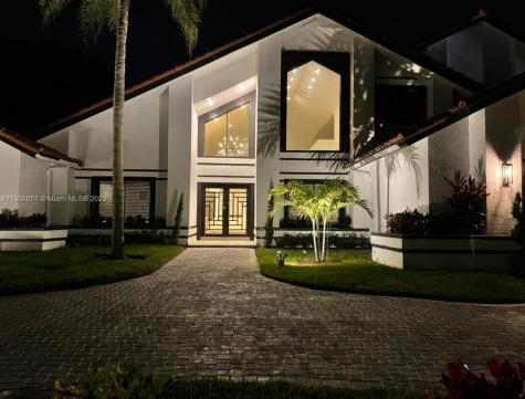 1703 Vestal Drive Coral Springs FL 33071