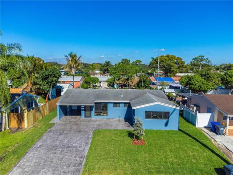 7151 Sheridan Street Hollywood FL 33024