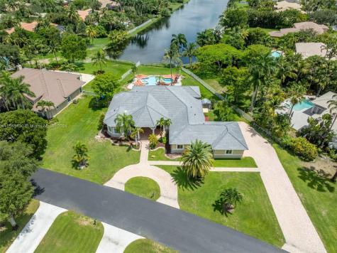 13152 SW 21st Place Davie FL 33325