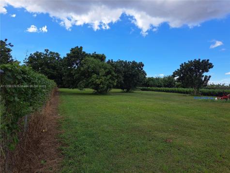 23400 SW 217th Avenue Homestead FL 33031