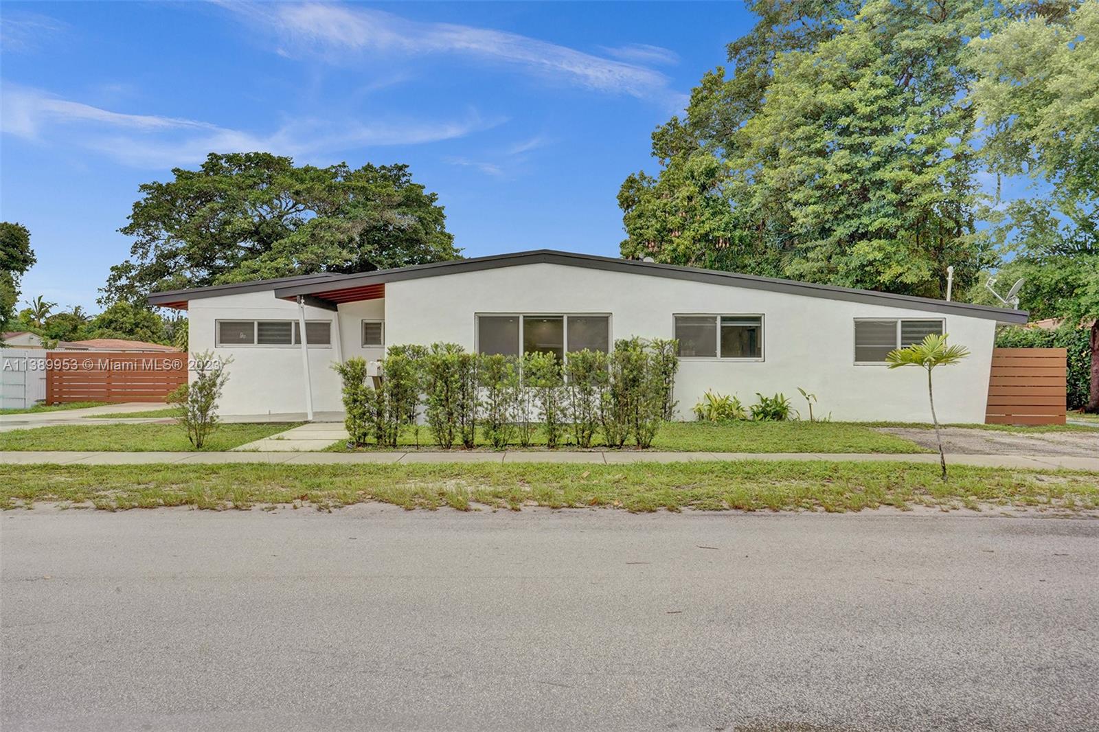 16000 NE 8th Avenue North Miami Beach FL 33162