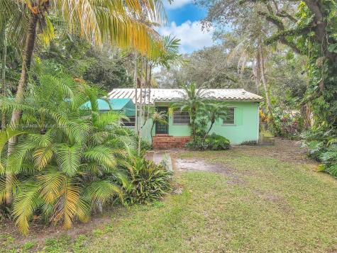 7331 SW 64th Court South Miami FL 33143