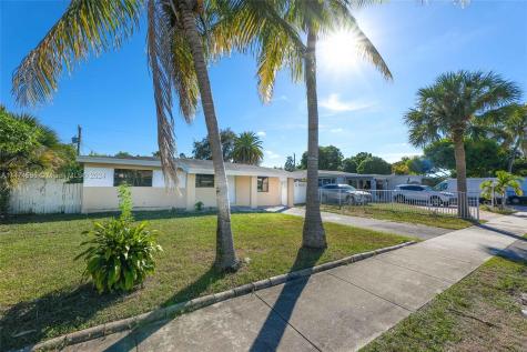 204 NE 26th Street Pompano Beach FL 33064
