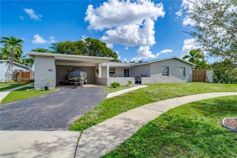 1380 SW 57th Avenue Plantation FL 33317