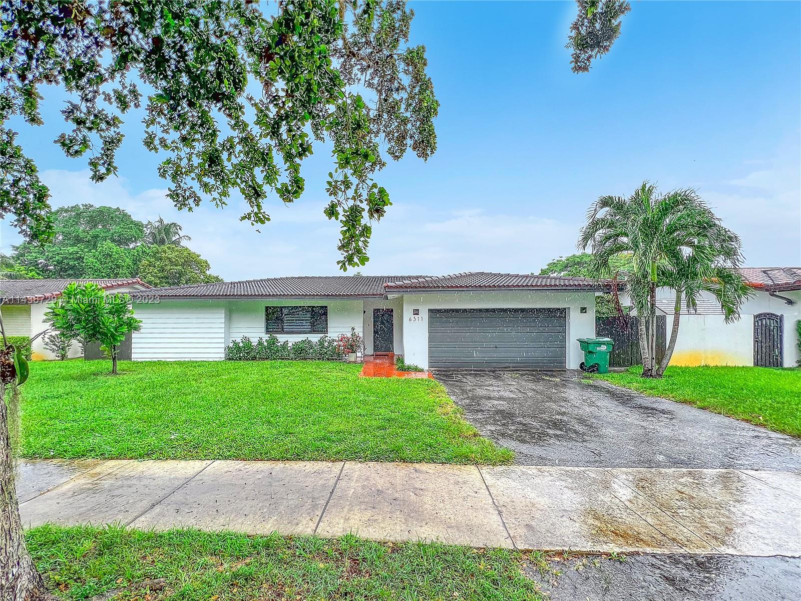 6311 Hutchinson Road Miami Lakes FL 33014