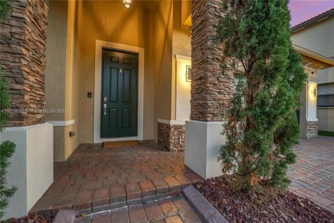 15446 SW 117th Lane Miami FL 33196