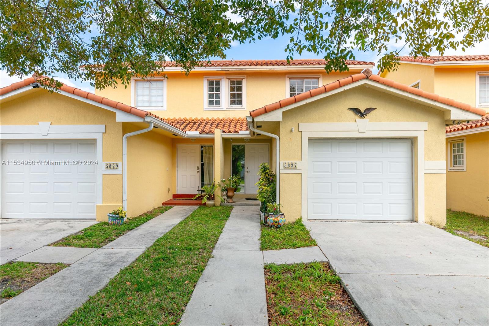 5827 Grant Street Hollywood FL 33021