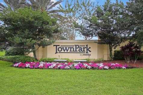 12871 SW Lake Fern Circle Port St. Lucie FL 34987