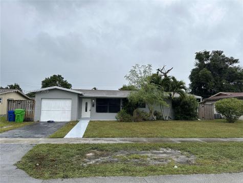 5881 NW 15th Court Sunrise FL 33313