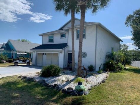 2 Avalon Lane Palm Coast FL 32137
