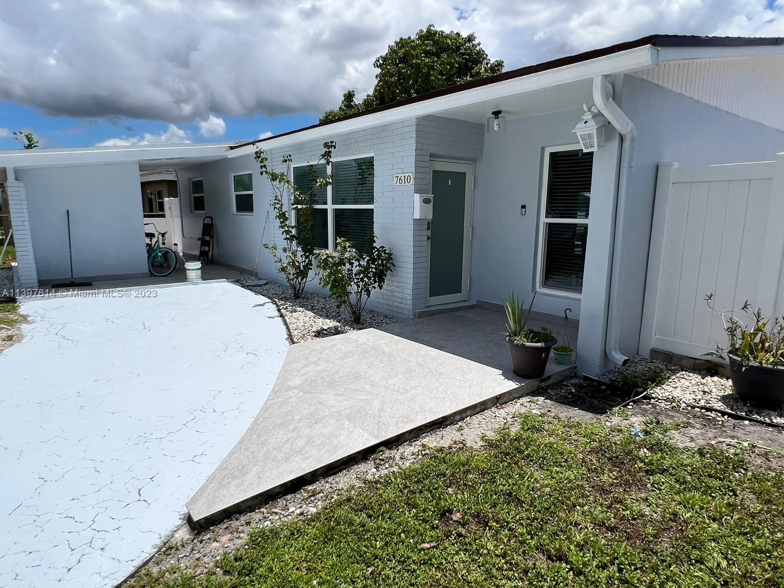 7610 Raleigh Street Hollywood FL 33024