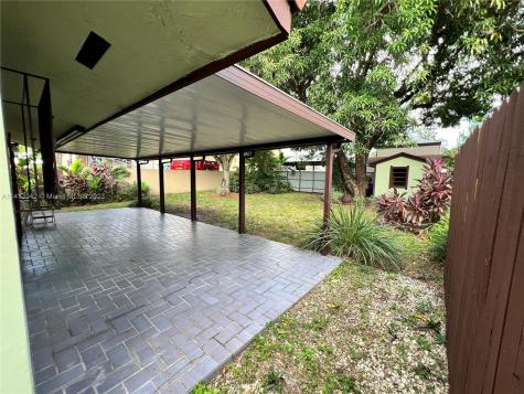 21 SW 59th Court Miami FL 33144