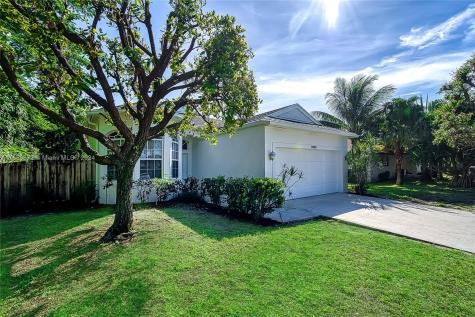2800 Worcester Road Lake Worth FL 33462