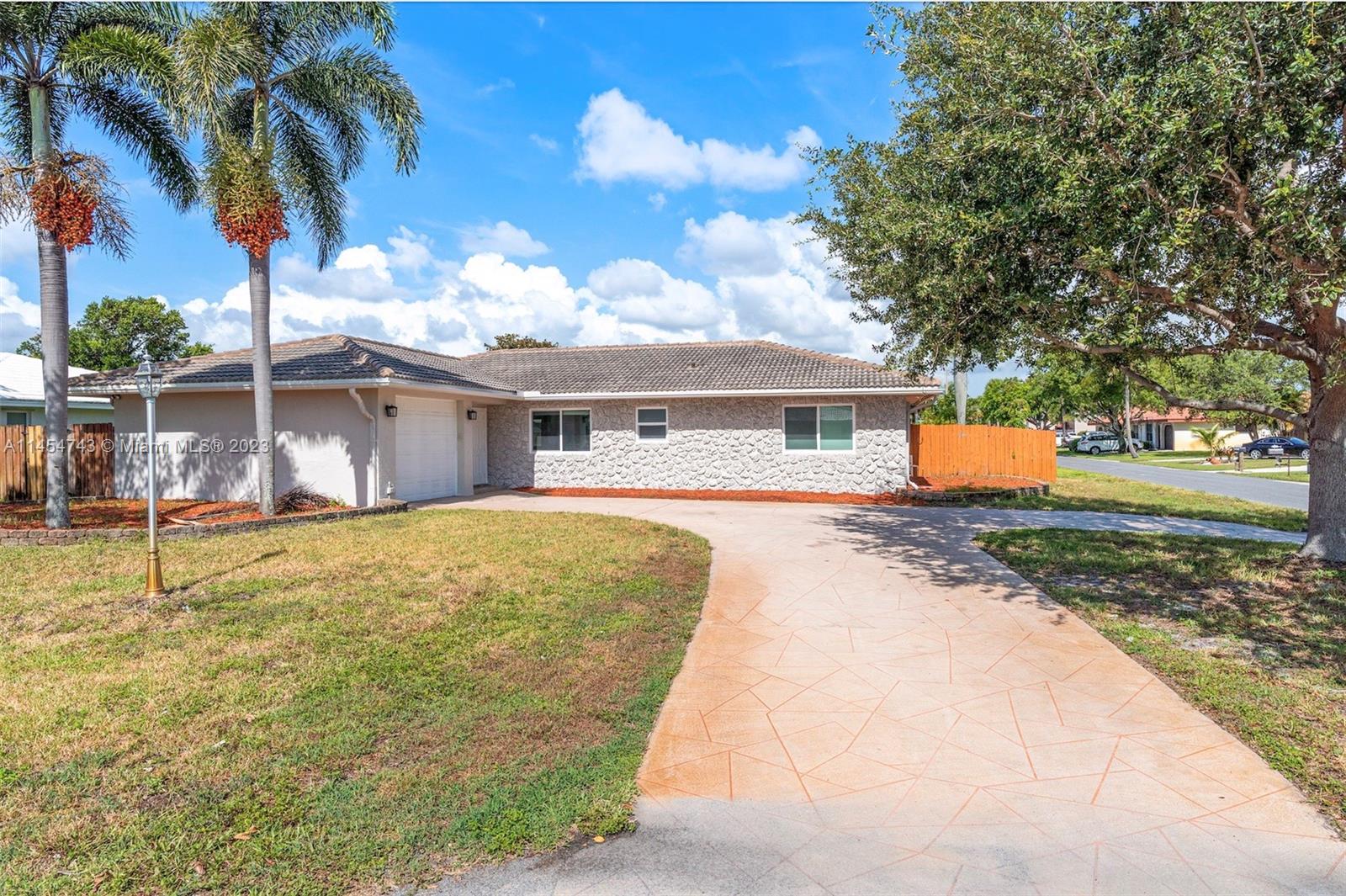 2511 SW 14th Street Boynton Beach FL 33426