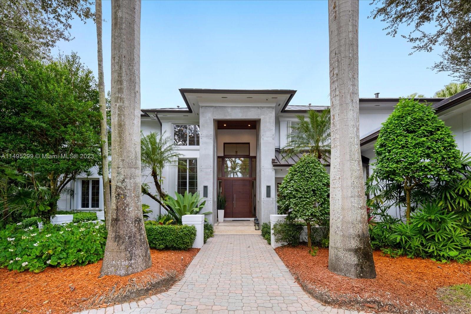4891 SW 74th Terrace Miami FL 33143