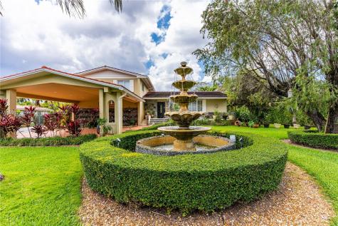 300 SW 124th Avenue Miami FL 33184