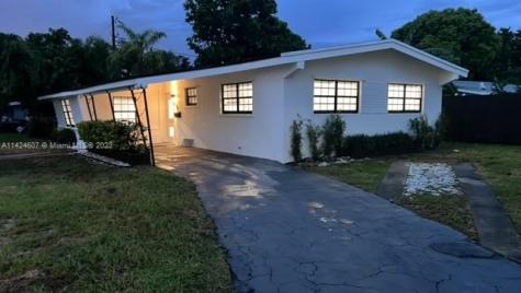 17501 NE 5th Avenue North Miami Beach FL 33162