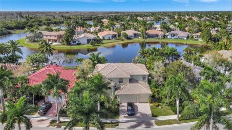 2563 Jardin Way Weston FL 33327
