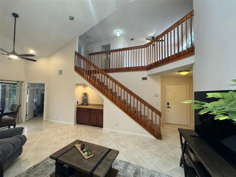 7832 NW 84th Terrace Tamarac FL 33321