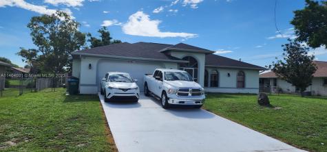 309 SE 20th Court Cape Coral FL 33990