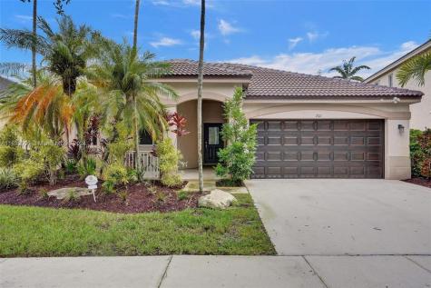 760 Tulip Circle Weston FL 33327