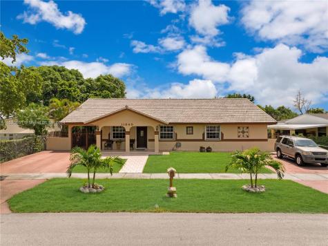 11840 SW 179th Terrace Miami FL 33177