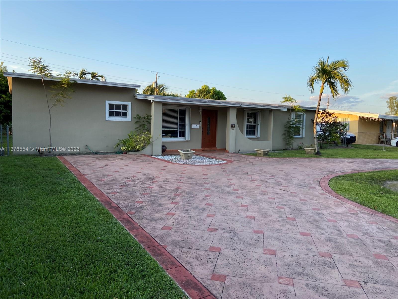 10935 SW 56th Street Miami FL 33165