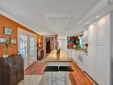 3209 State Street Hollywood FL 33021