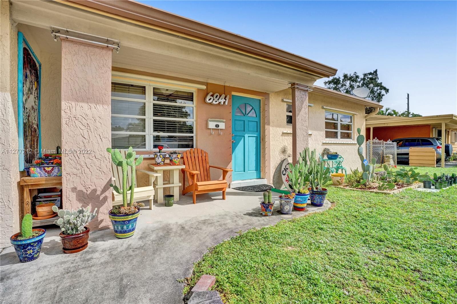 6841 Farragut Street Hollywood FL 33024