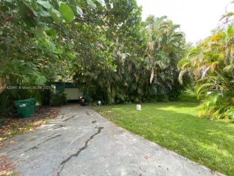 545 NW 91st Street Miami FL 33150