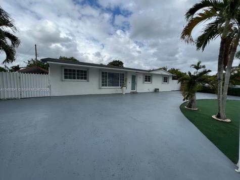 5021 NW 179th Terrace Miami Gardens FL 33055