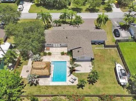 17640 SW 85th Avenue Palmetto Bay FL 33157