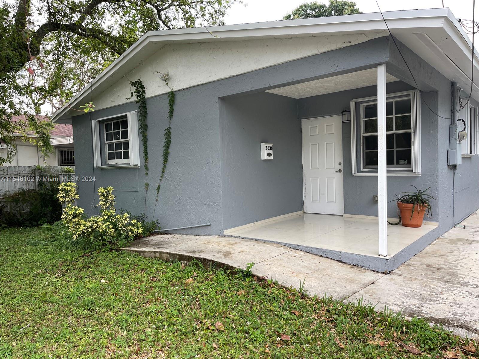 3636 Oak Avenue Miami FL 33133