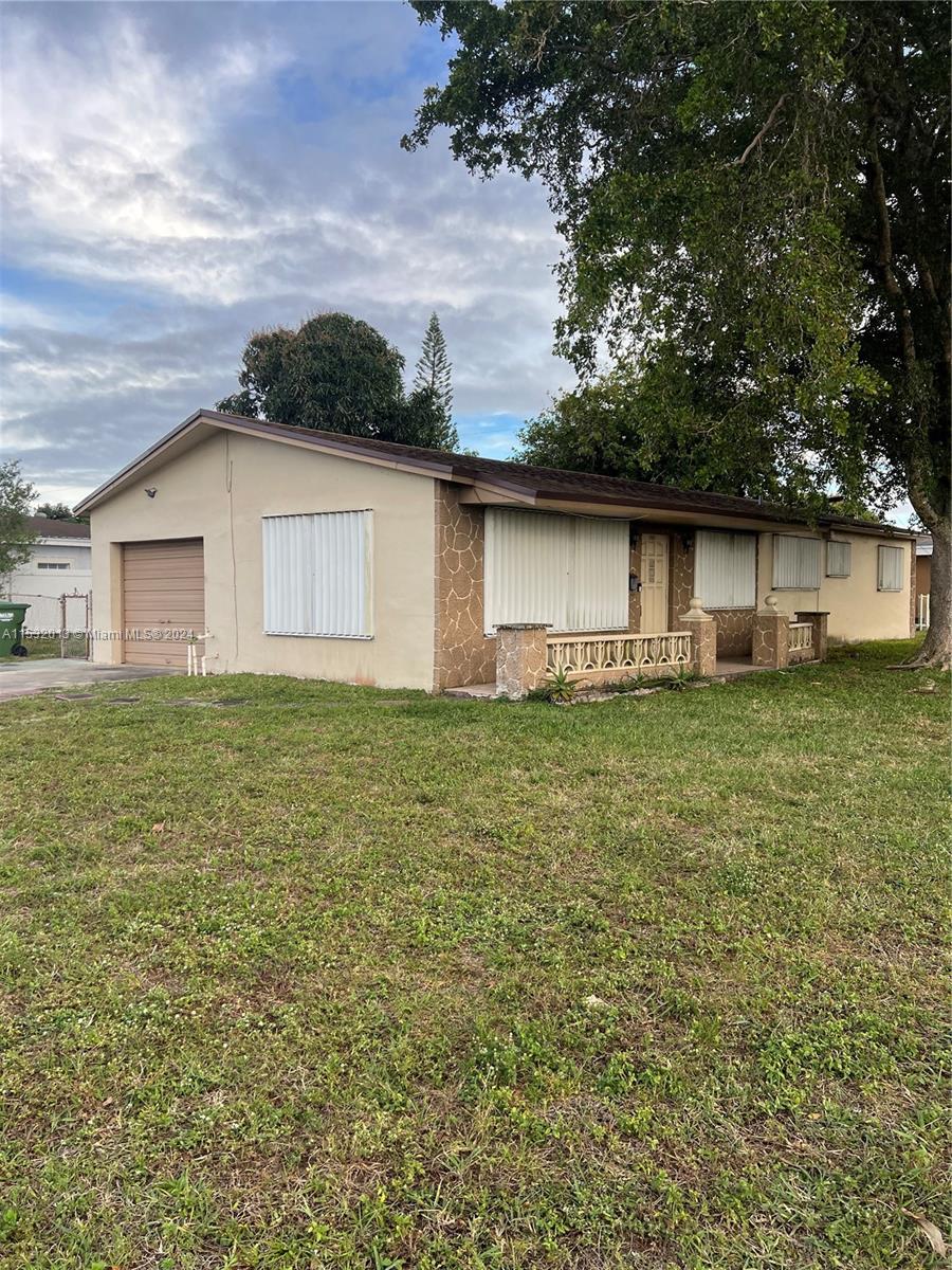 1001 SW 72nd Avenue Pembroke Pines FL 33023