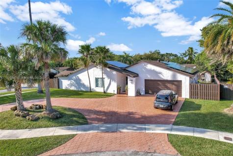 13621 SW 109th Street Miami FL 33186